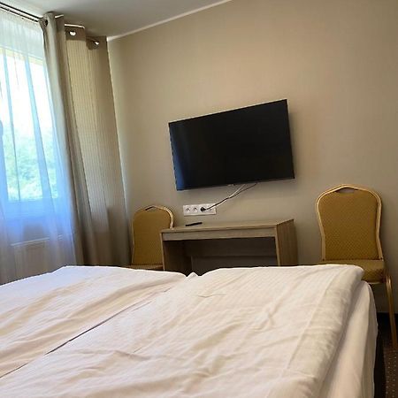 Gracja Bed & Breakfast Warsawa Bagian luar foto