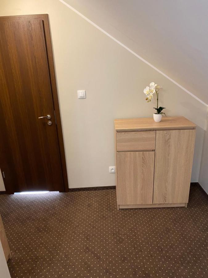 Gracja Bed & Breakfast Warsawa Bagian luar foto
