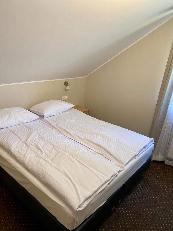 Gracja Bed & Breakfast Warsawa Bagian luar foto